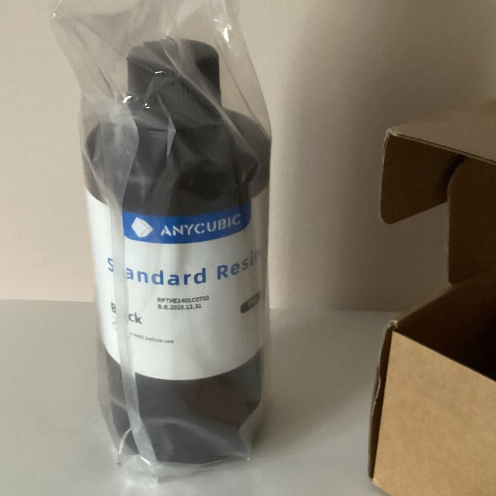 NIB ANYCUBIC 3D Standard Printer Resin 1kg Black Ink Printing - Picture 1 of 5